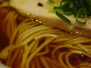 69ROLLONEロックンロールワン2号ラーメン麺.JPG