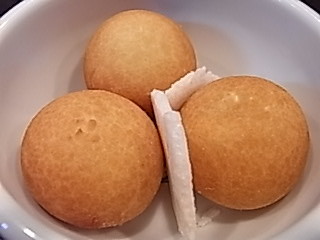 とびっちょ たこ島しらすパン.JPG