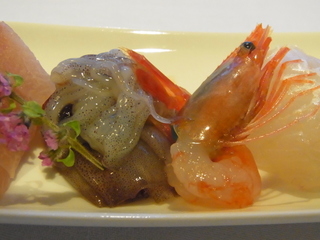 滑川光彩ホタルイカボタンエビの刺身.JPG