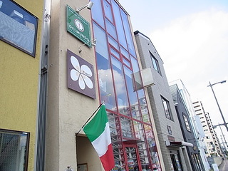 高崎デルムンド店頭1.JPG