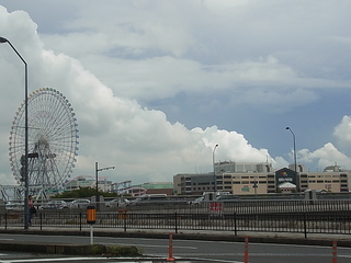 桜木町駅から望む横浜ワールドポーターズ.JPG